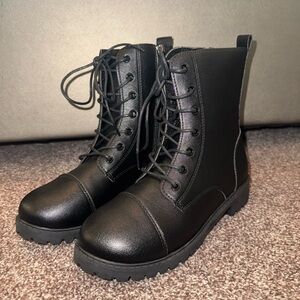Black Combat Boots (Size:W7)